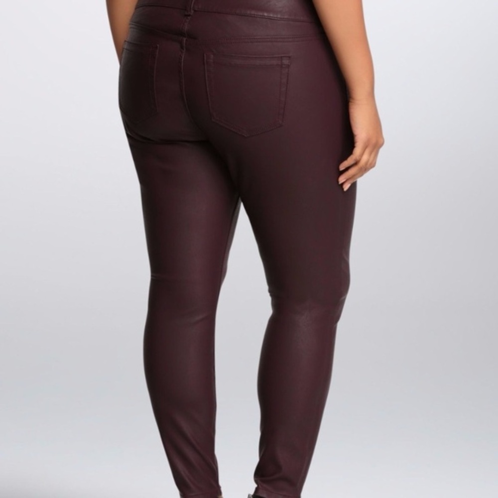 New TORRID Oxblood Faux Leather Jeggings Pants NWT - Picture 2 of 8